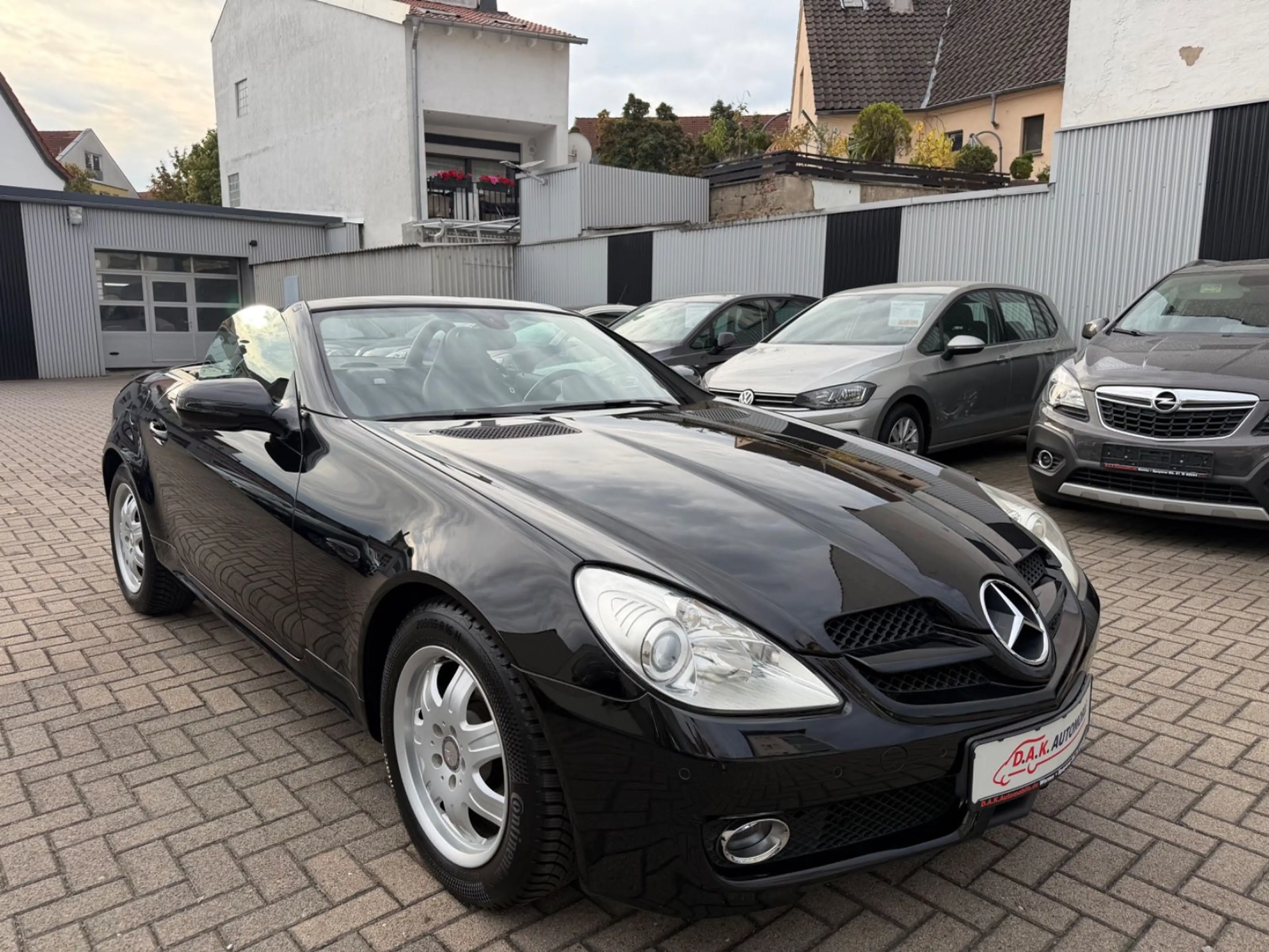 Mercedes-Benz SLK 200 SLK Roadster Kompressor 2.Hand+PDC+Leder