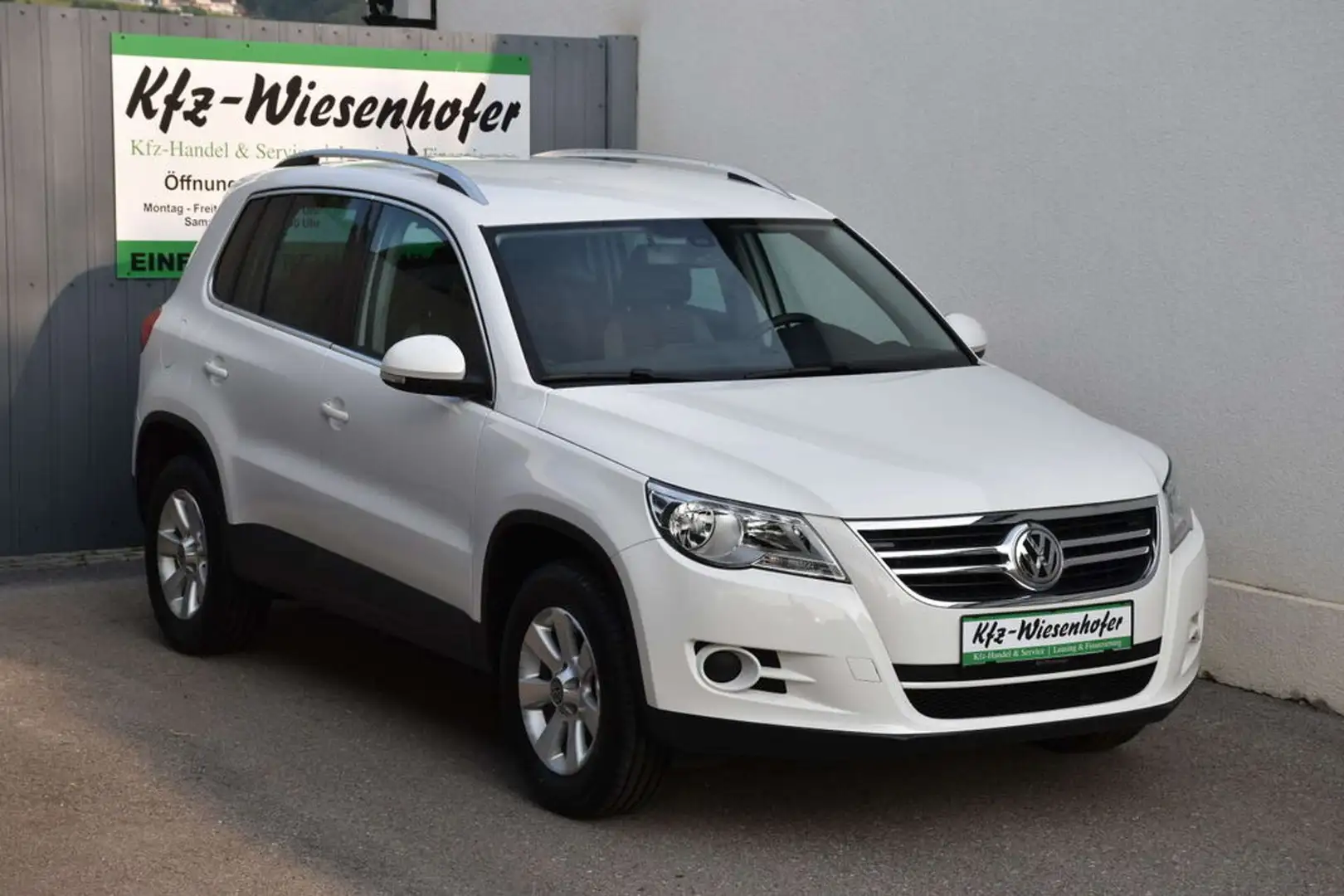 Volkswagen Tiguan Sport & Style 1.4 TSI / Reifen Neu / Weiß - 1
