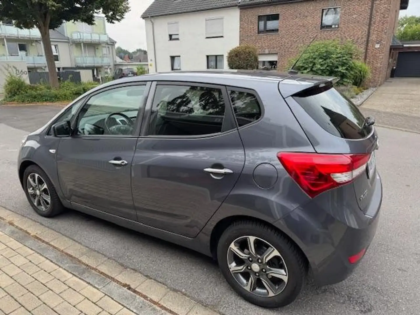 Hyundai iX20 1.4 blue Style Сірий - 1