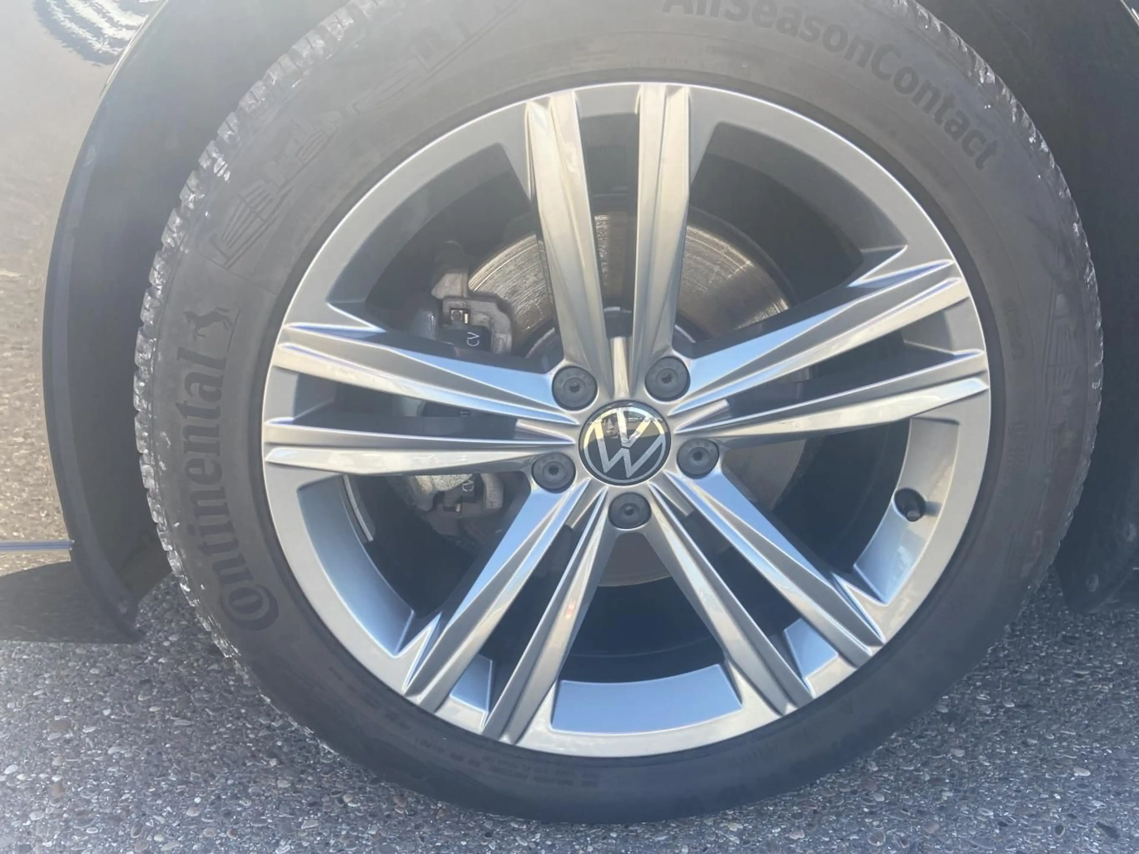 Volkswagen Arteon 2.0 TDI DSG R-LINE AHK+APP-CONNECT+IQ-LED — photo 8