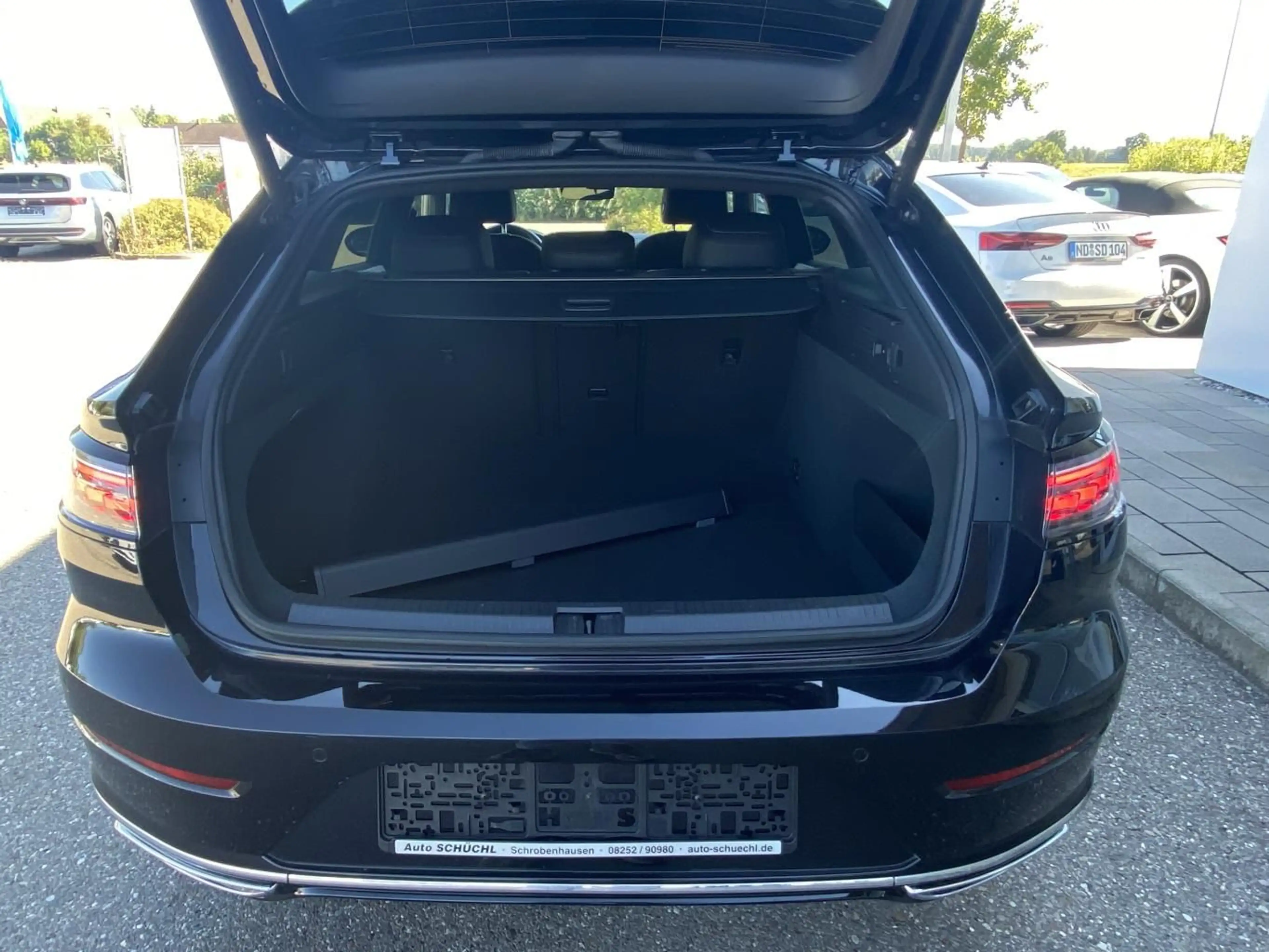 Volkswagen Arteon 2.0 TDI DSG R-LINE AHK+APP-CONNECT+IQ-LED — photo 14