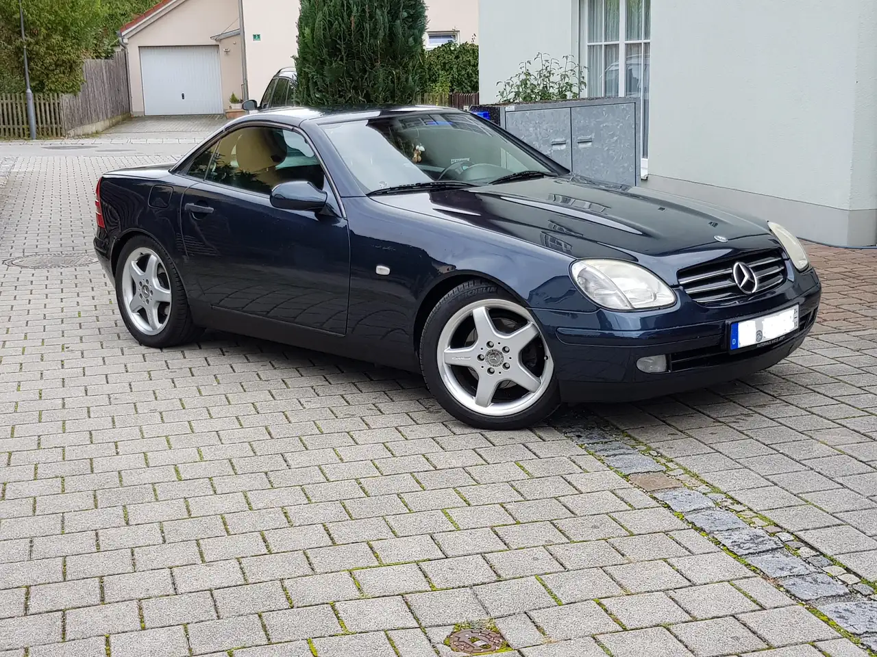 Mercedes-Benz SLK 230