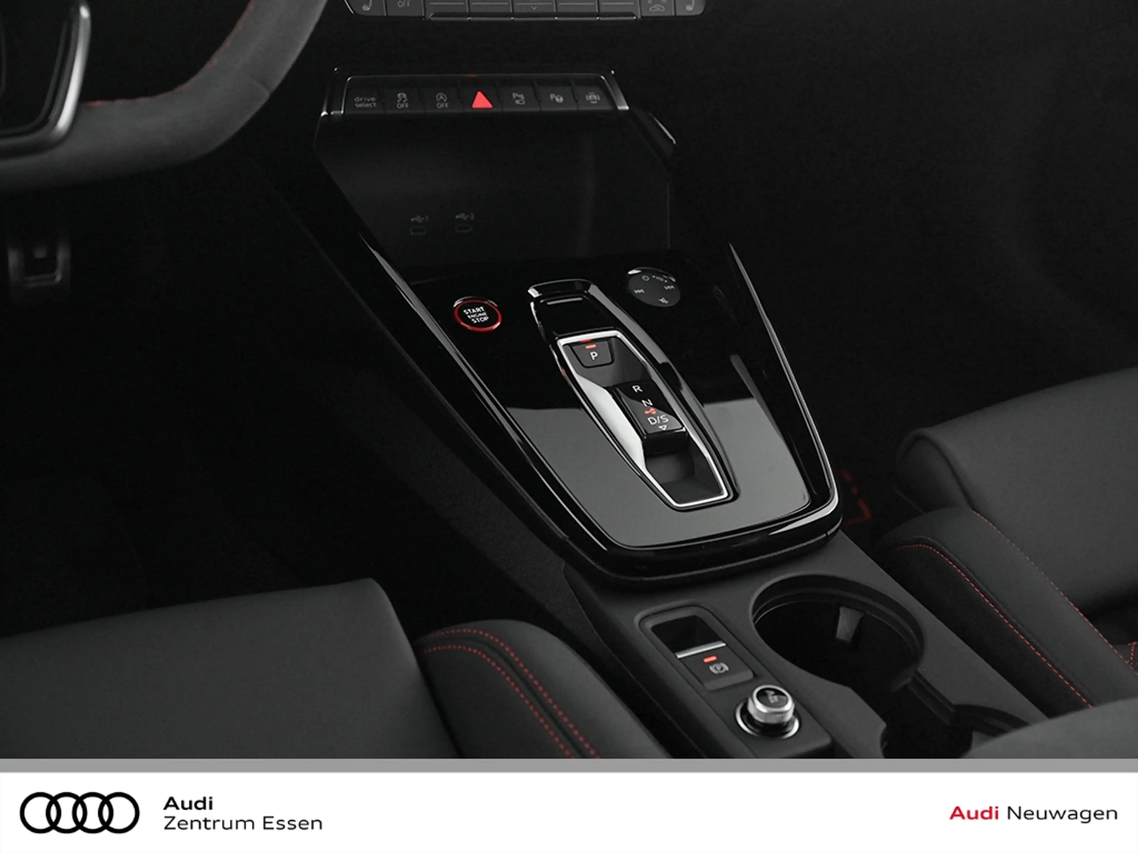 Audi RS3 SPORTBACK MATRIX LED NAVI LEDER KERAMIK — photo 15