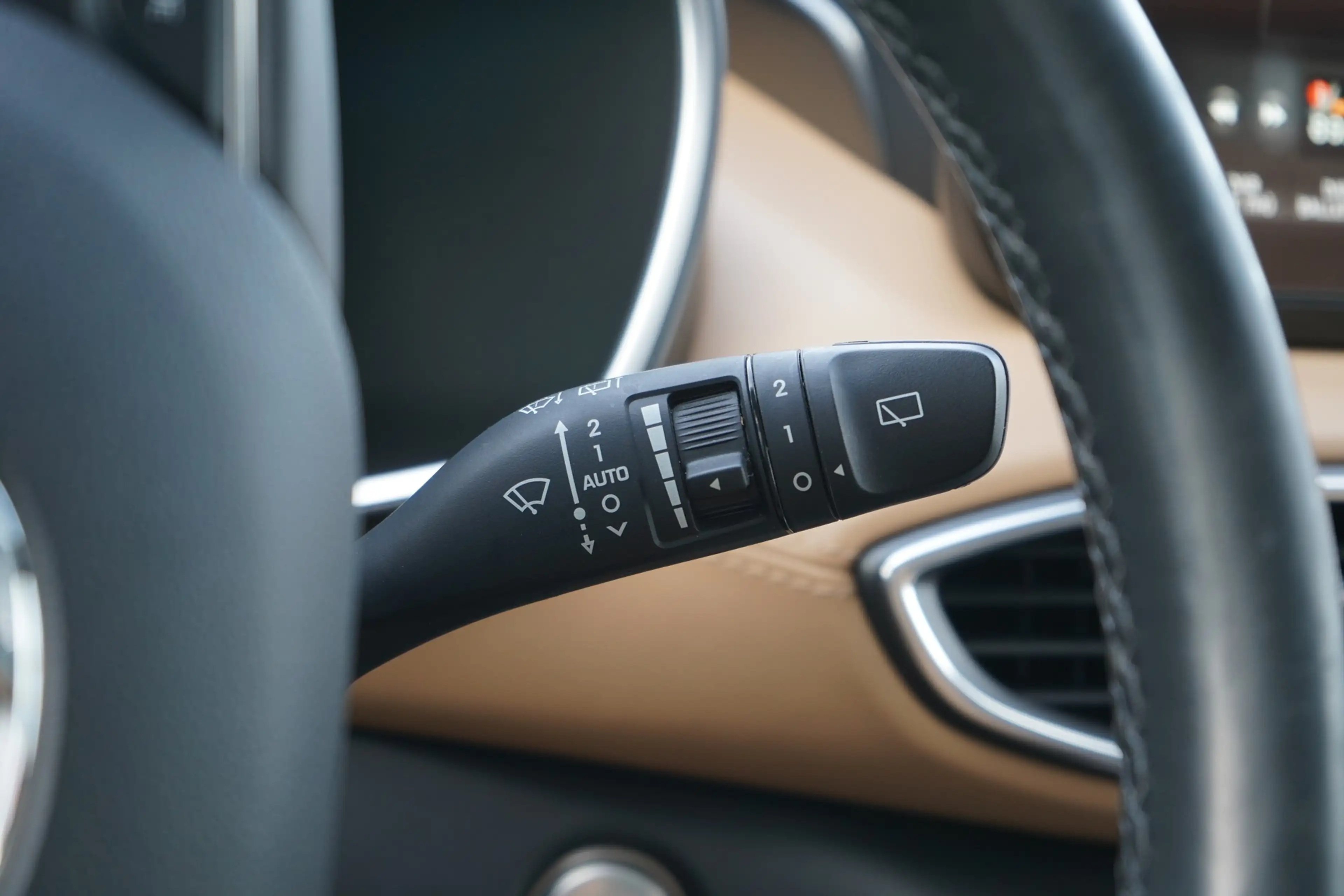 Hyundai SANTA FE 1.6 HEV 4WD LED Navi ACC Totwinkel 360° — photo 14