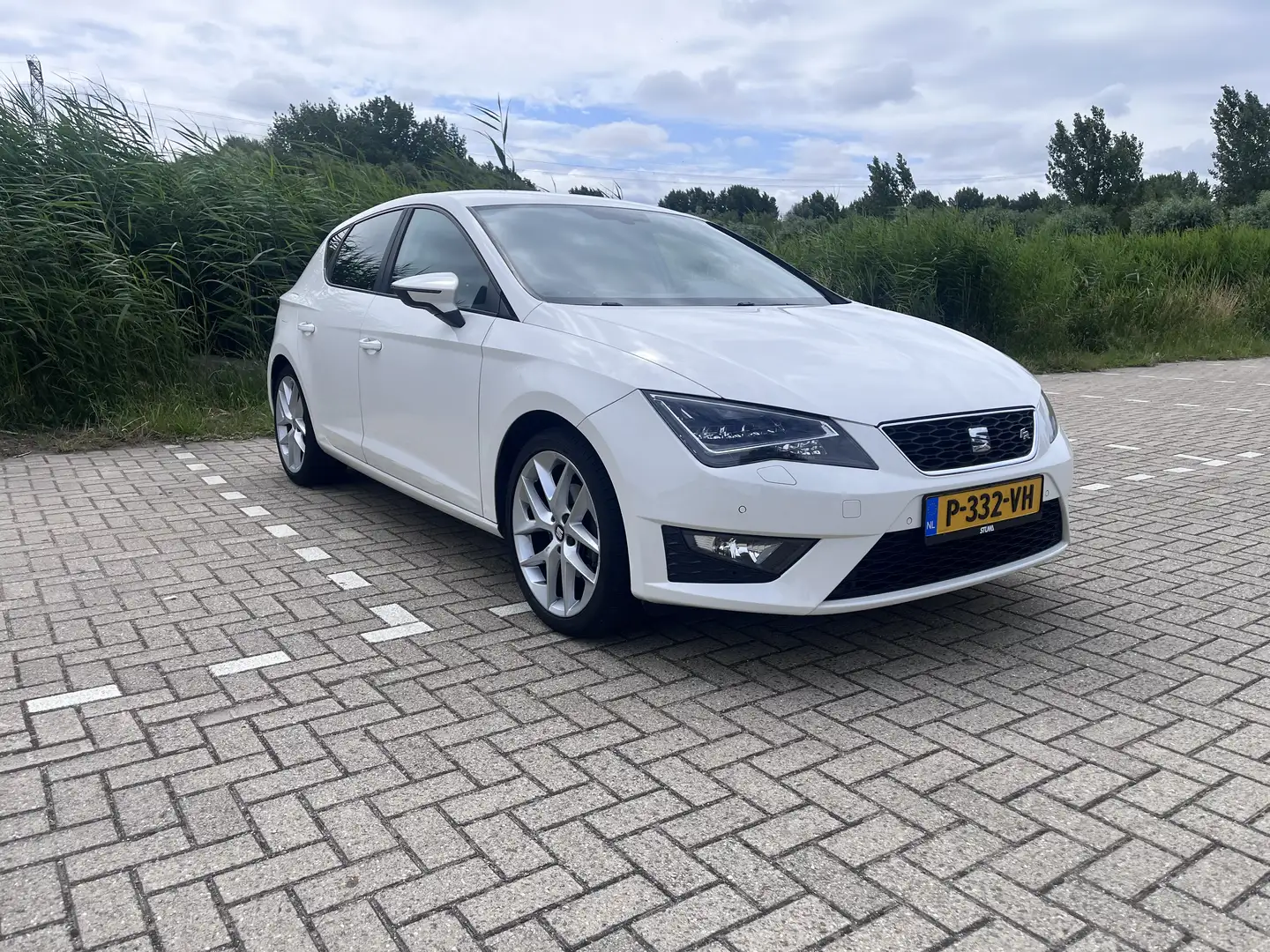 SEAT Leon 1.4 TSI FR Bns. Wit - 1
