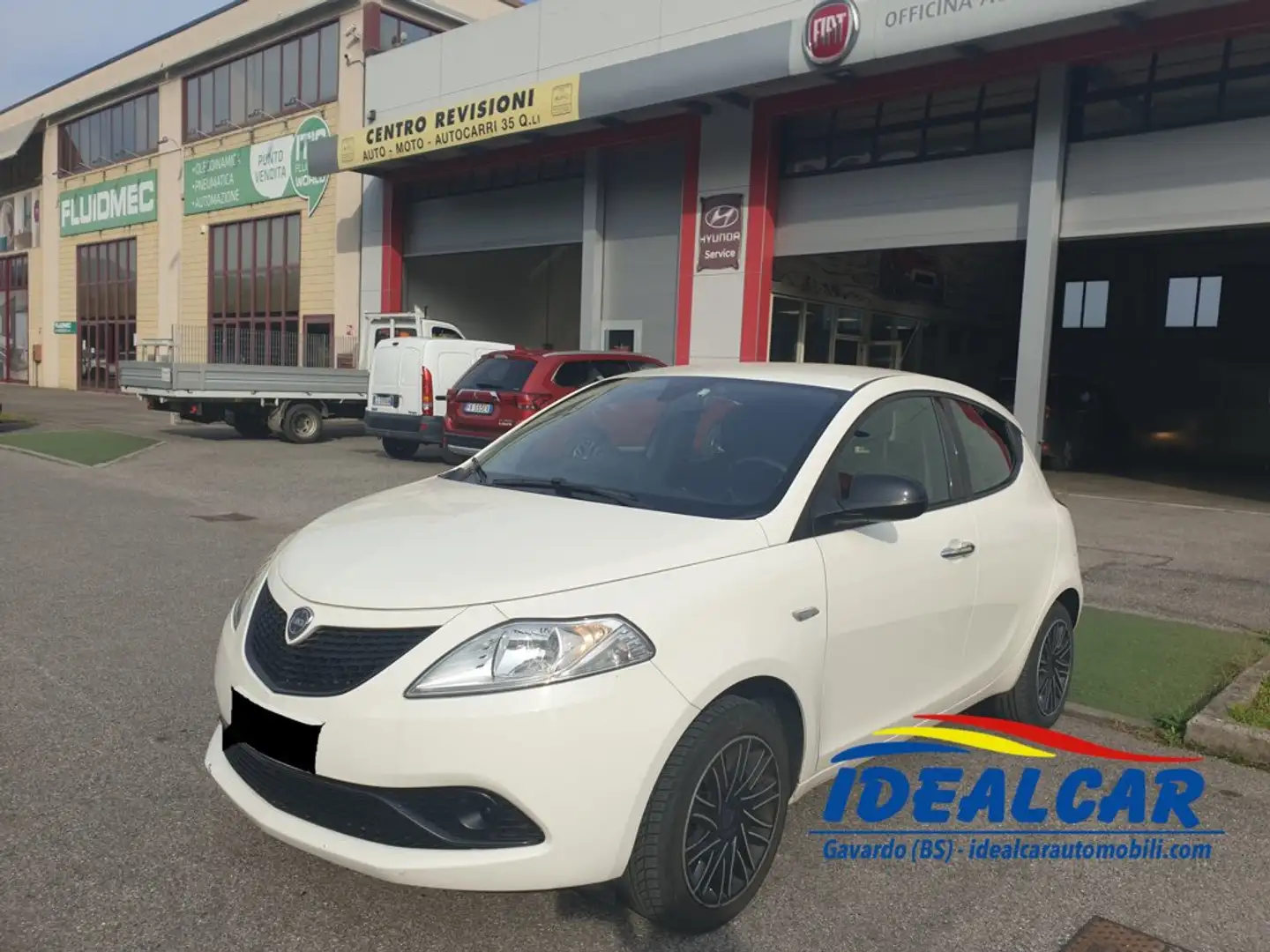 Lancia Ypsilon Ypsilon 1.2 Gold 69cv Bianco - 1
