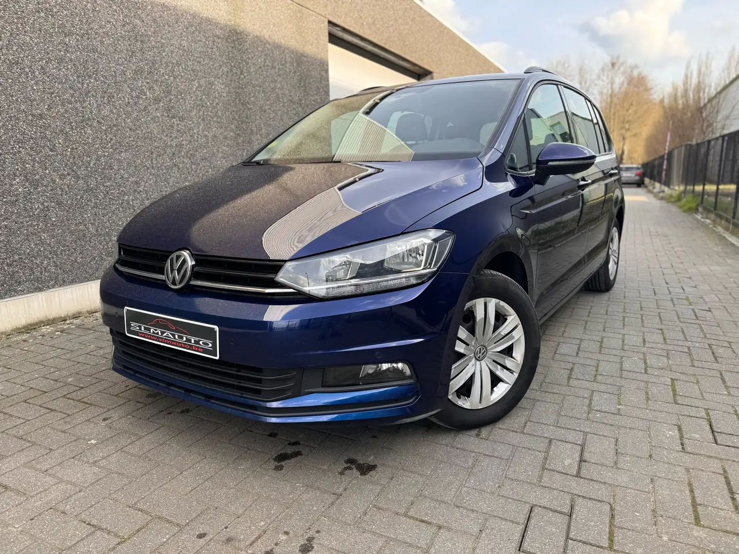 Volkswagen Touran 1.6 TDi SCR Blue - 2