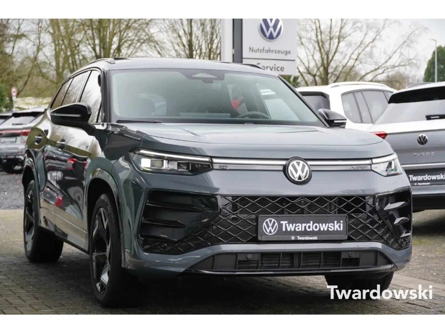 Volkswagen Tayron 4M R-Line Pano 360° HUD AHK Keyless ACC Gris - 1