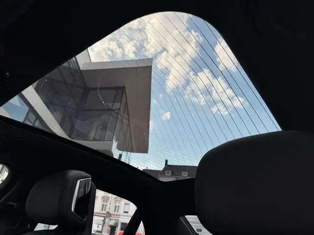BMW M view 11