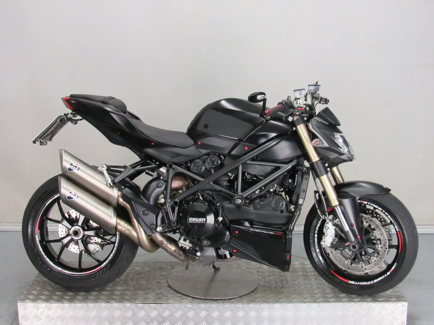 Ducati Streetfighter 848 - 1