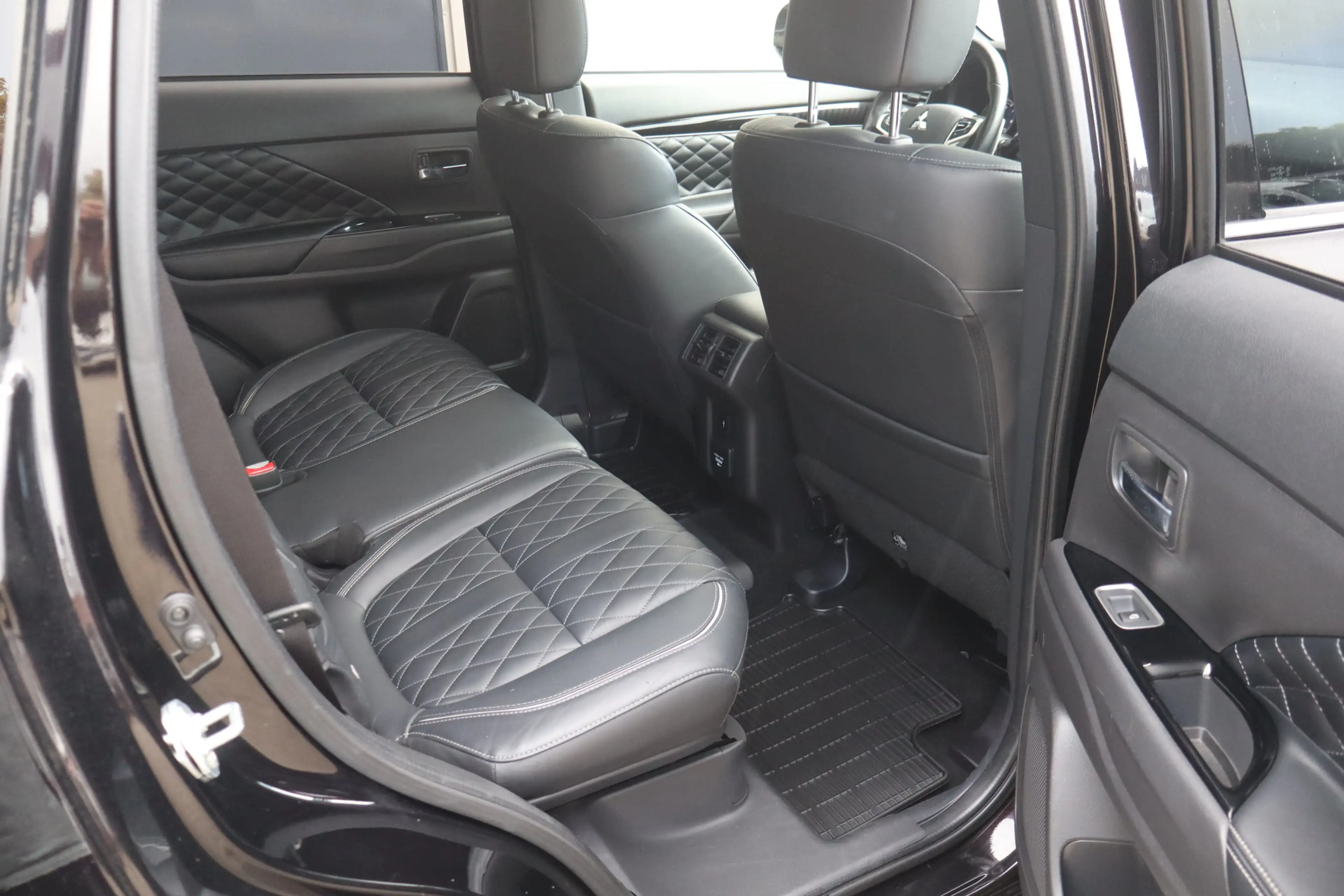 Mitsubishi Outlander 2.4 PHEV S-Edition - NL Auto!! Stoel+stuurverw I 3 — photo 34