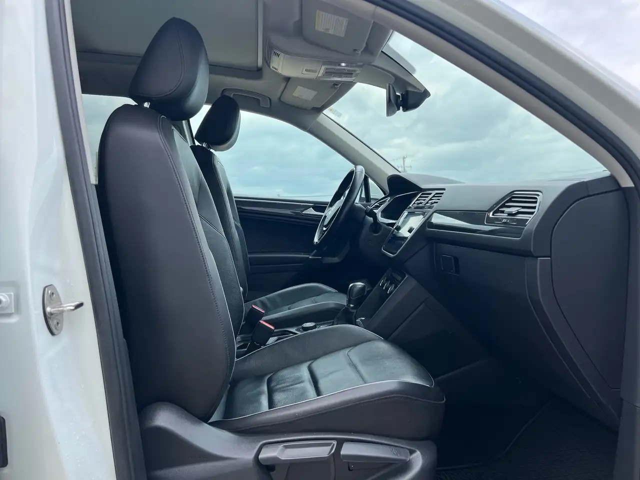 Volkswagen Tiguan снимка Volkswagen Tiguan