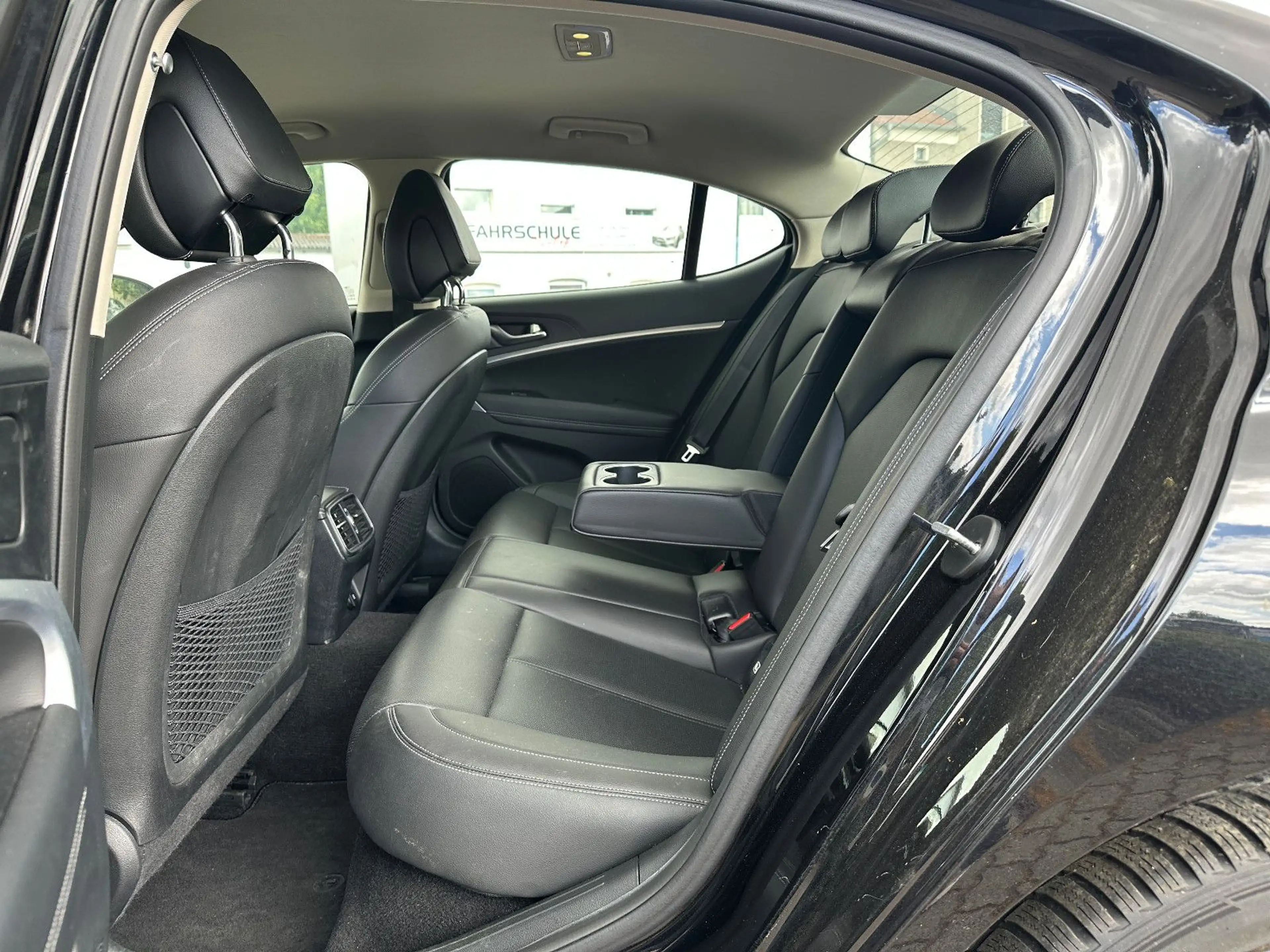 Genesis G70 Premium AUTOMATIK+ LEDER+ LED+ BEH.LENKRAD — photo 12