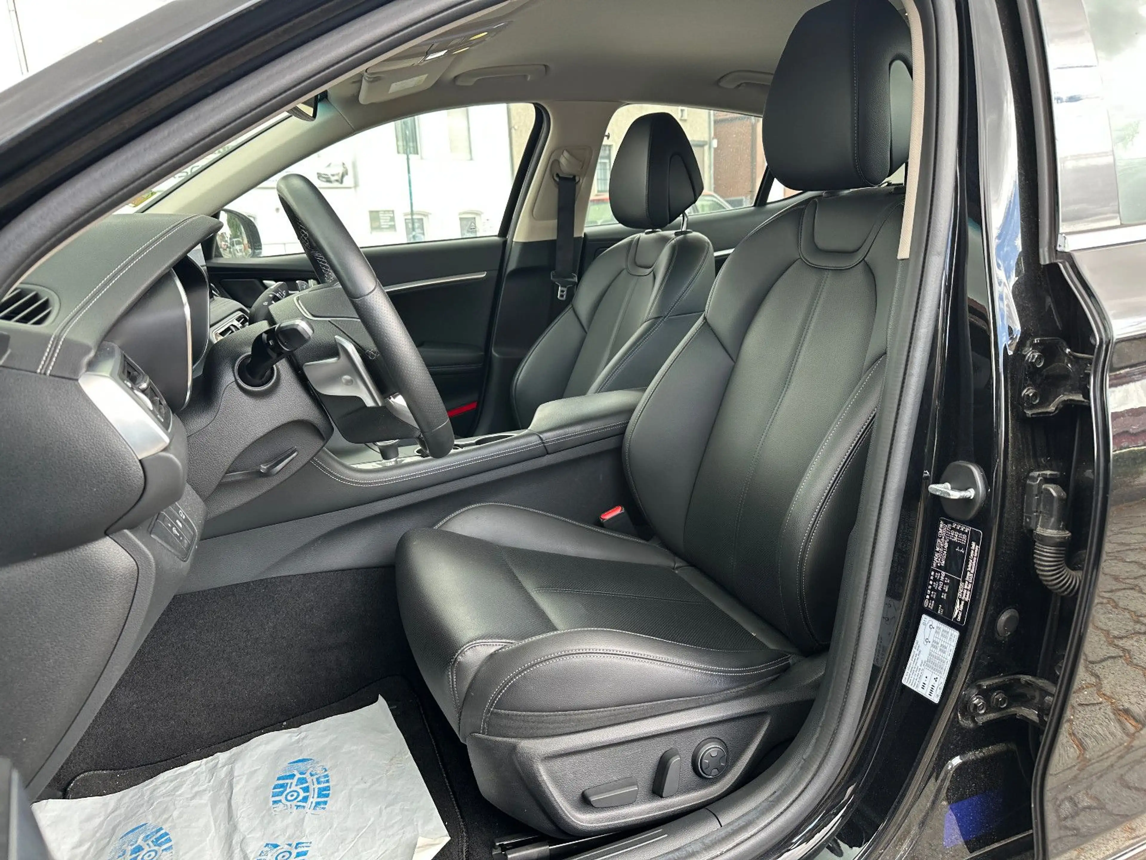 Genesis G70 Premium AUTOMATIK+ LEDER+ LED+ BEH.LENKRAD — photo 7
