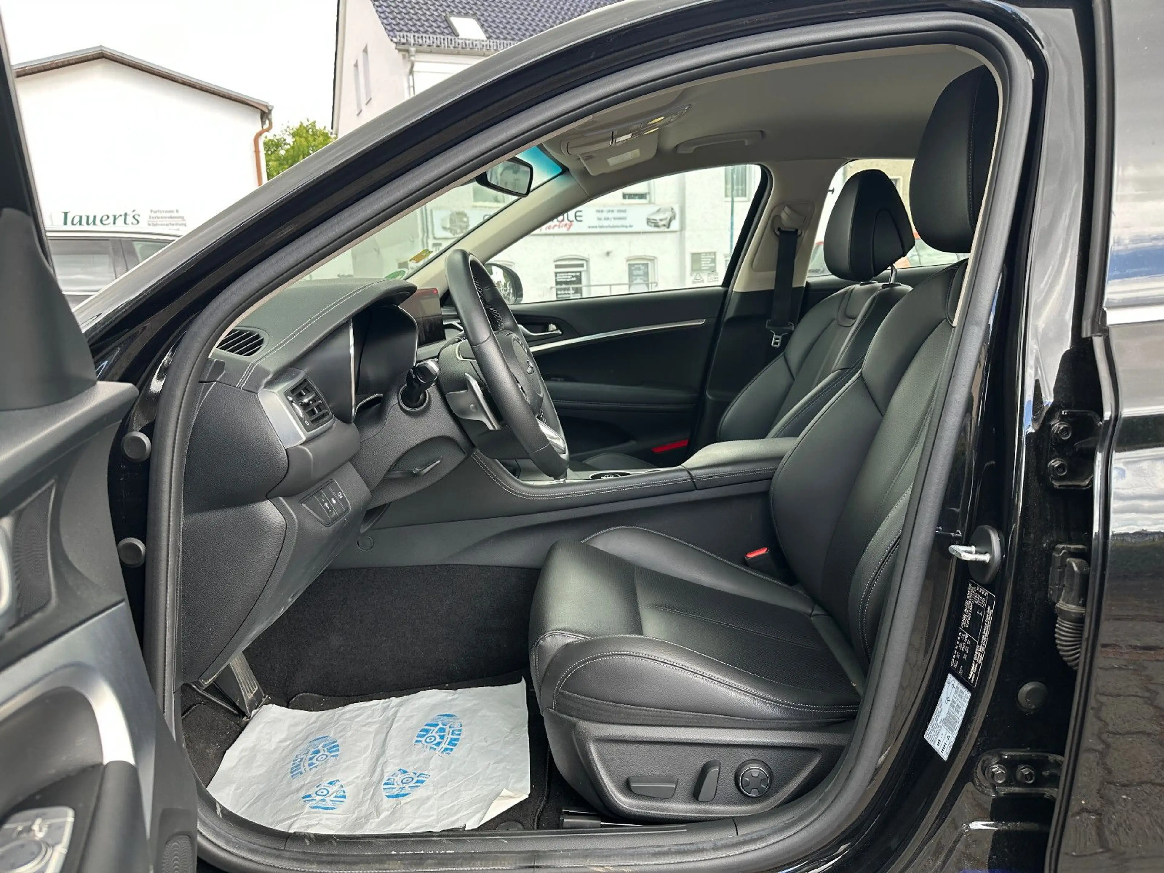 Genesis G70 Premium AUTOMATIK+ LEDER+ LED+ BEH.LENKRAD — photo 6
