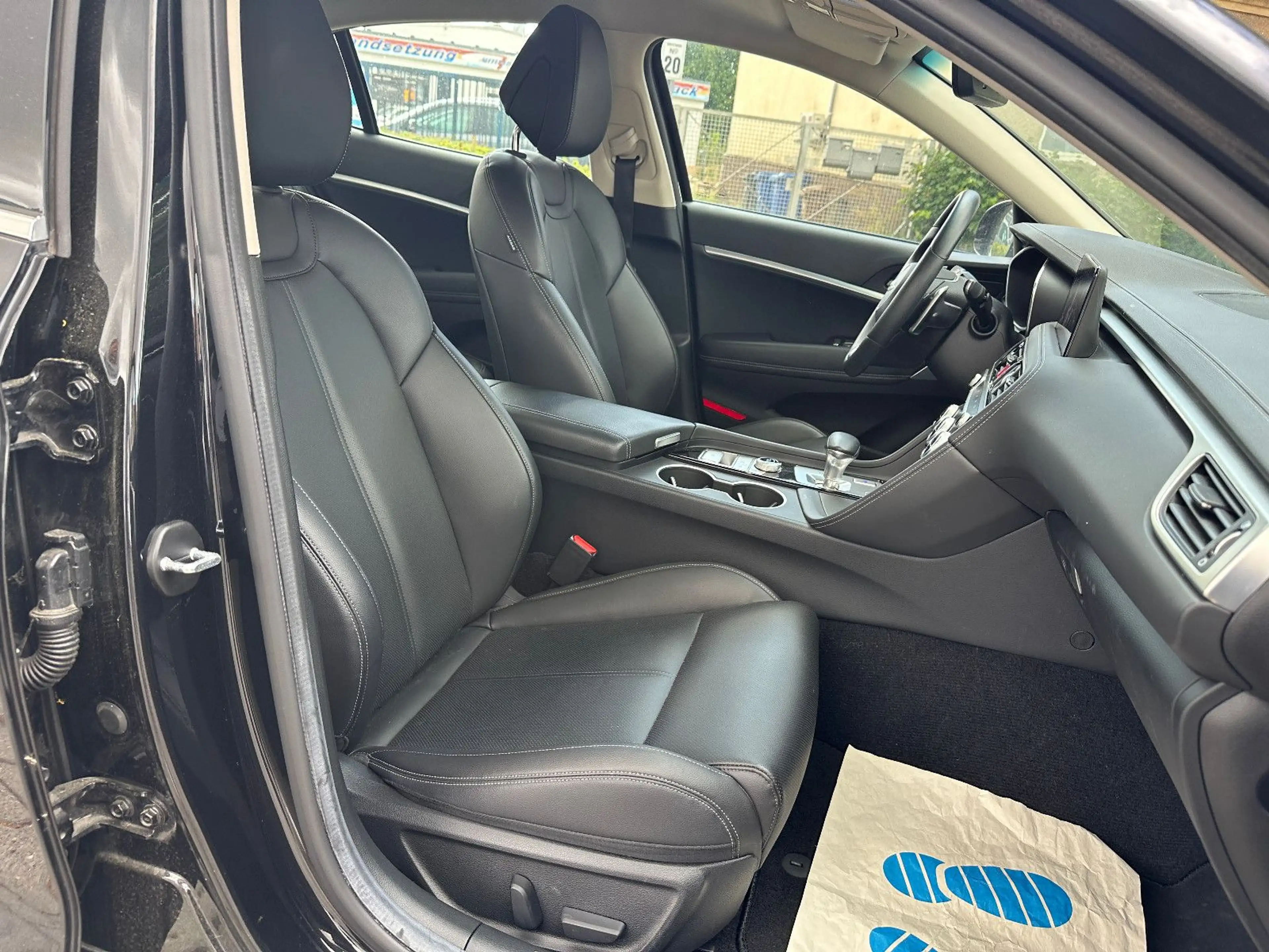 Genesis G70 Premium AUTOMATIK+ LEDER+ LED+ BEH.LENKRAD — photo 8