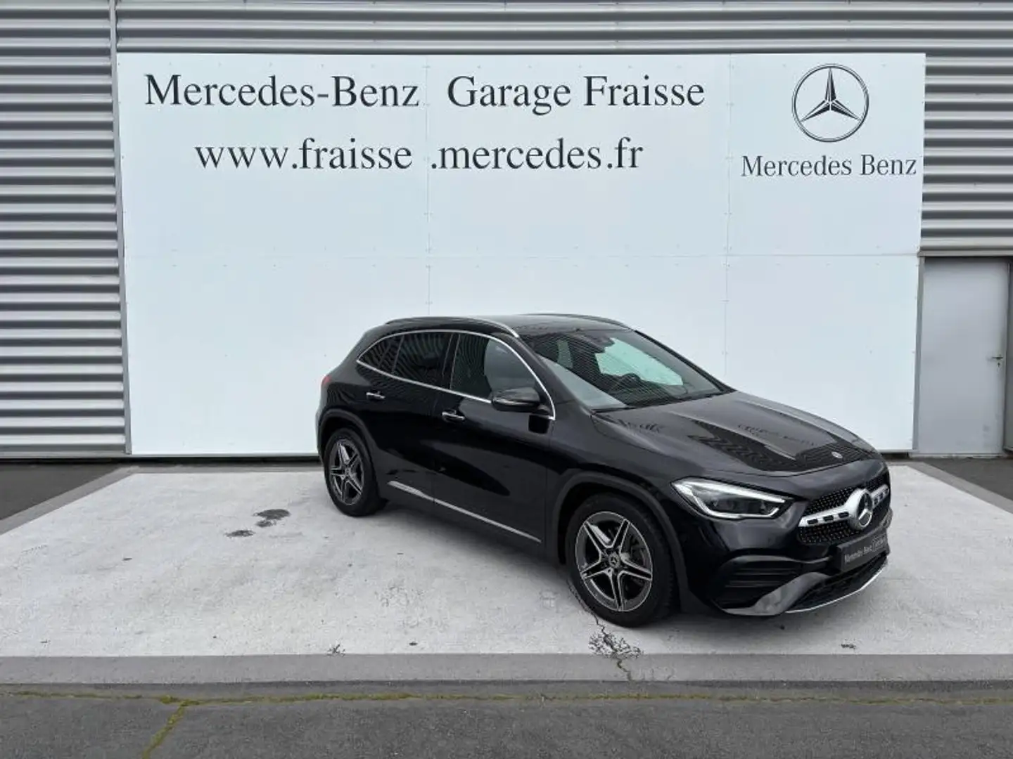 Mercedes-Benz GLA 200 200 d 150ch AMG Line 8G-DCT Schwarz - 2