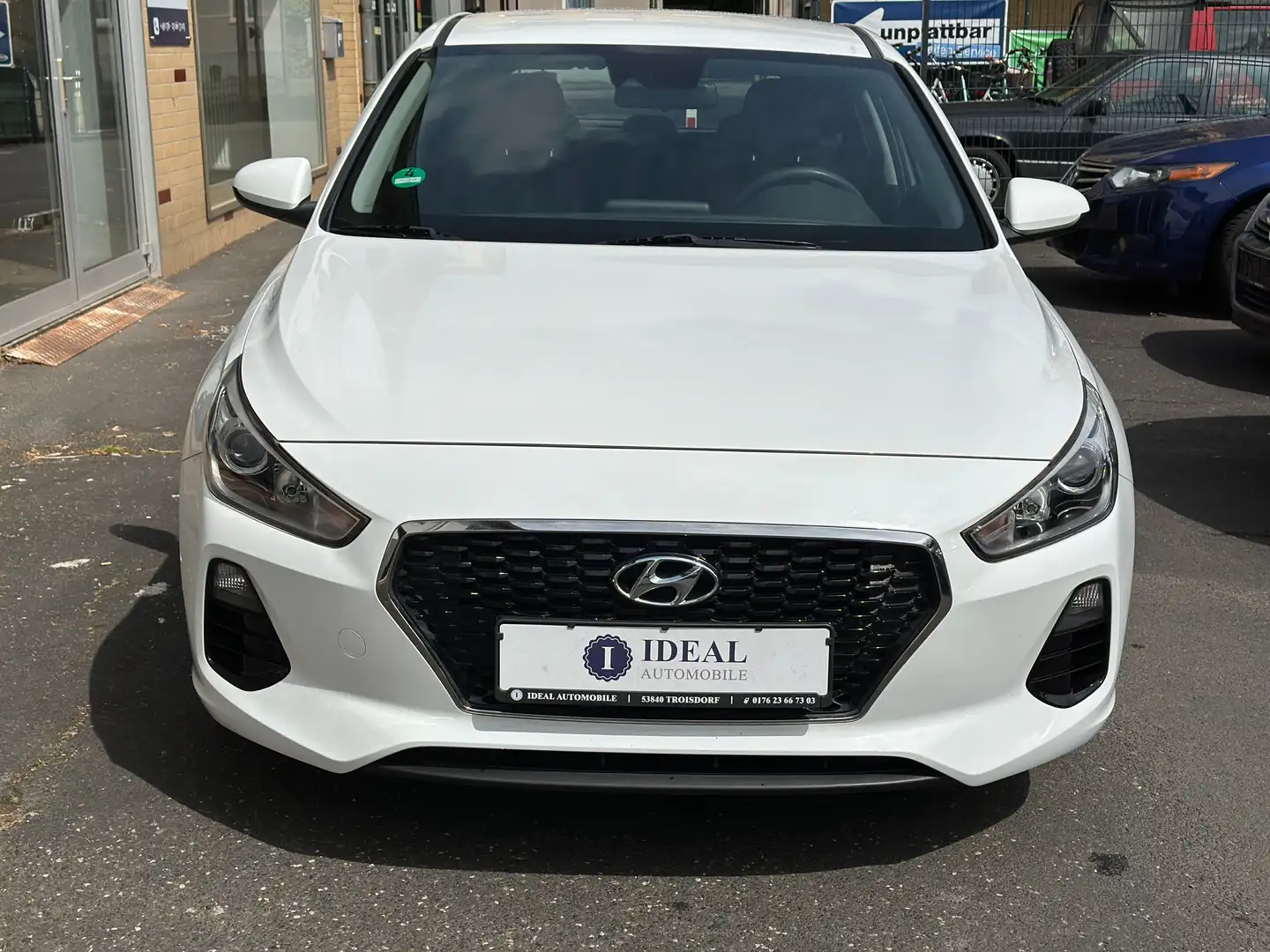 Hyundai i30 Pure*Gepflegt* Weiß - 2