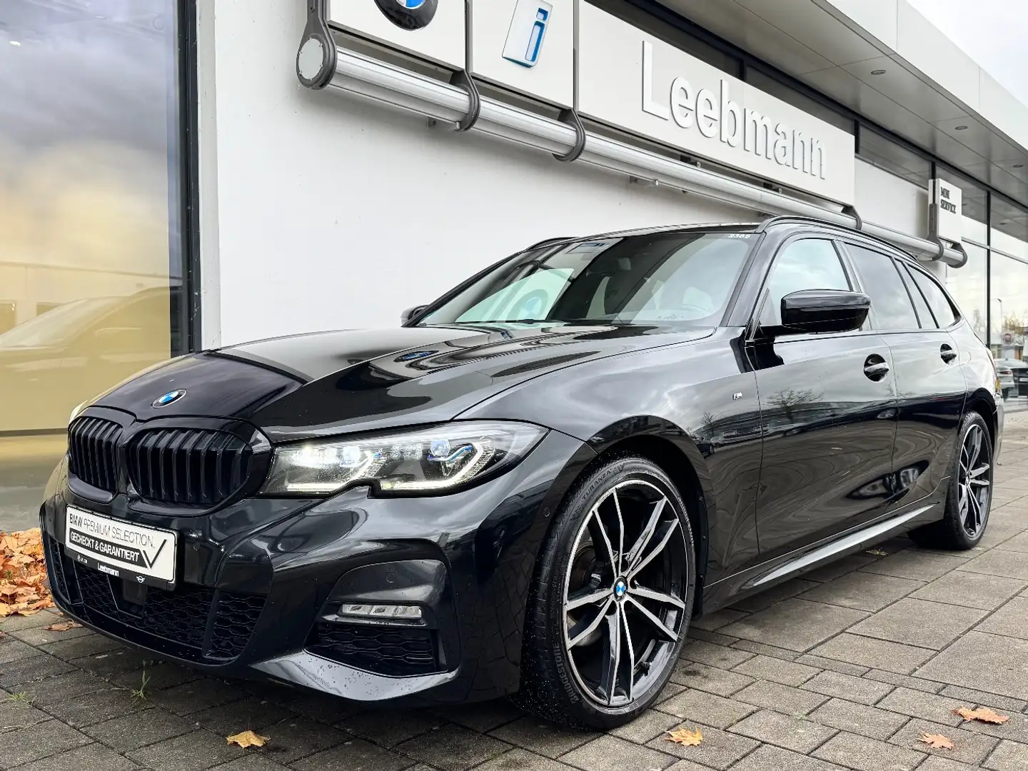 BMW 320 d xDrive Tour. M-Sport AHK/ACC 2.J.GARANTIE Noir - 2