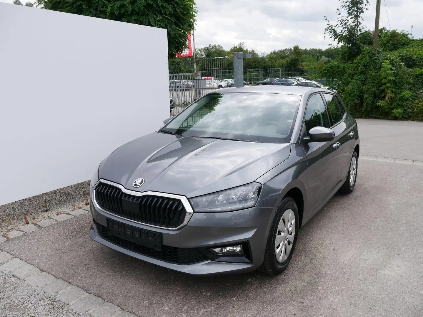 Skoda Fabia Ambition Comfort Plus 1,0 MPI*SHZ*LED*PDC*KLIMA... Grey - 1
