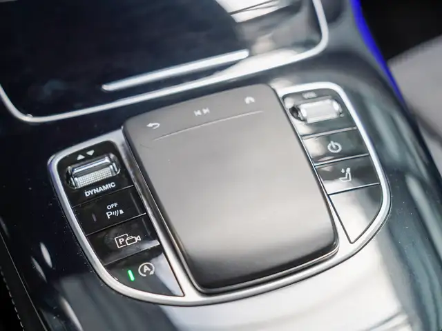 Mercedes-Benz E-Class view 25
