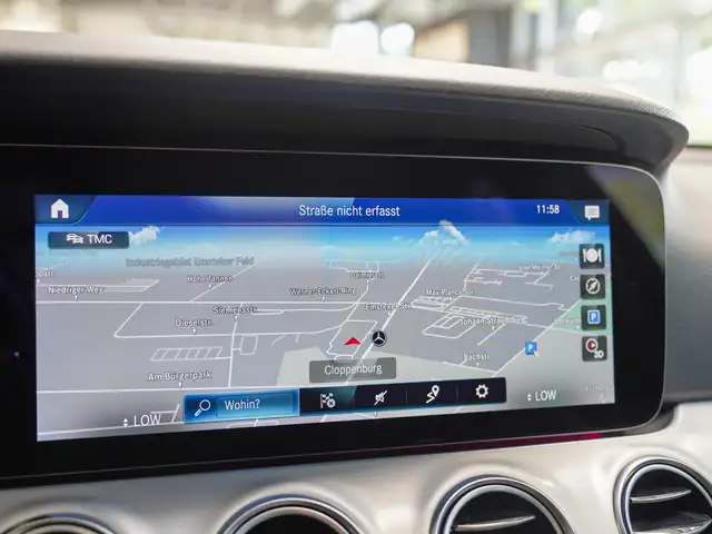 Mercedes-Benz E-Class view 20