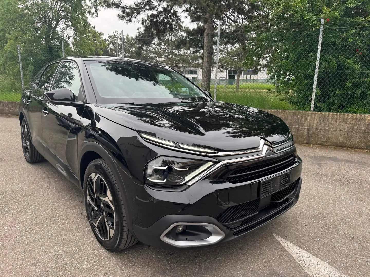 Citroen C4 1.5 Bluehdi Shine 130CV EAT8 NAVI+RETR. KM. 2.900 Noir - 2