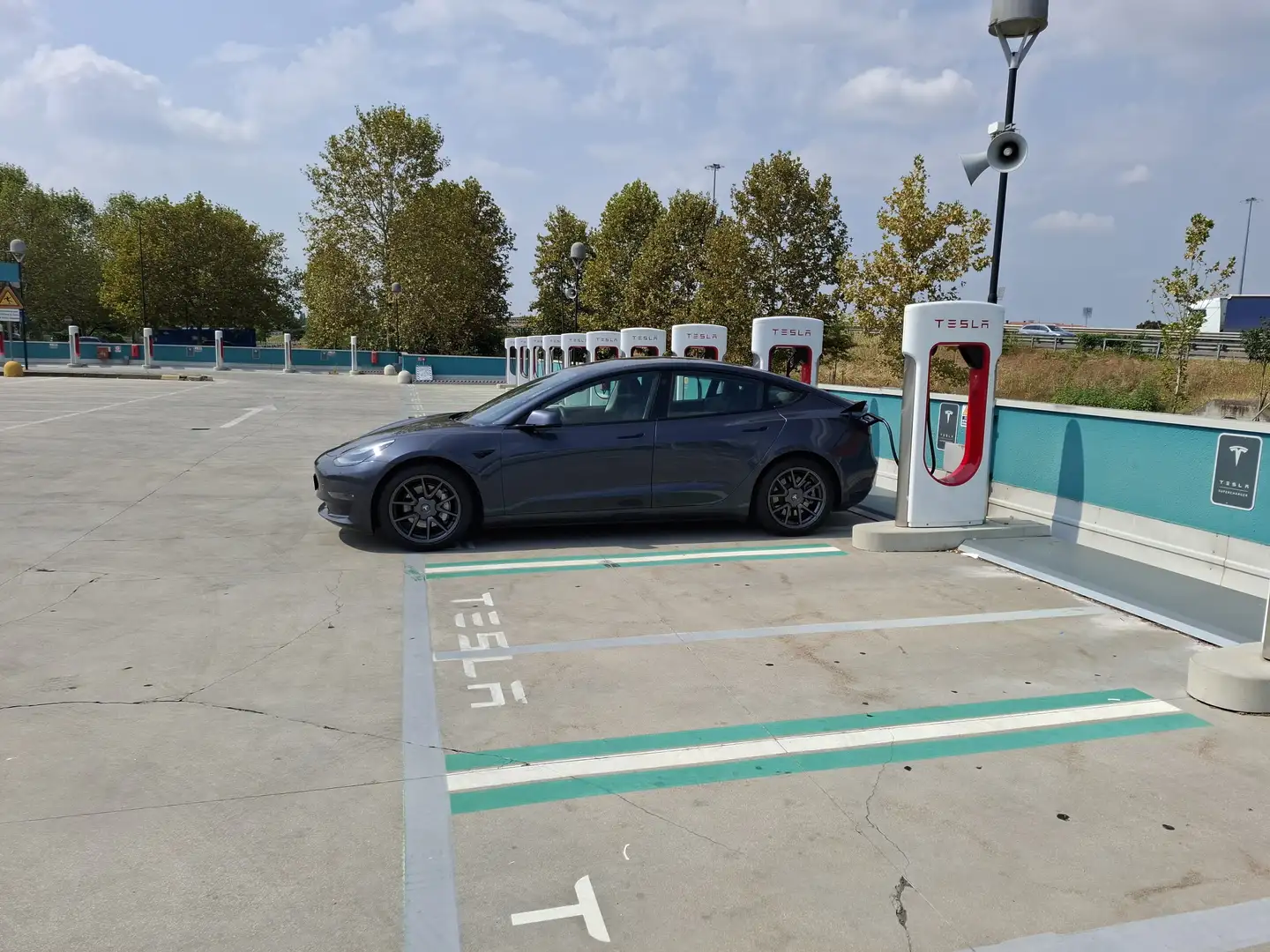 Tesla Model 3 Long Range Dual Motor awd - 1