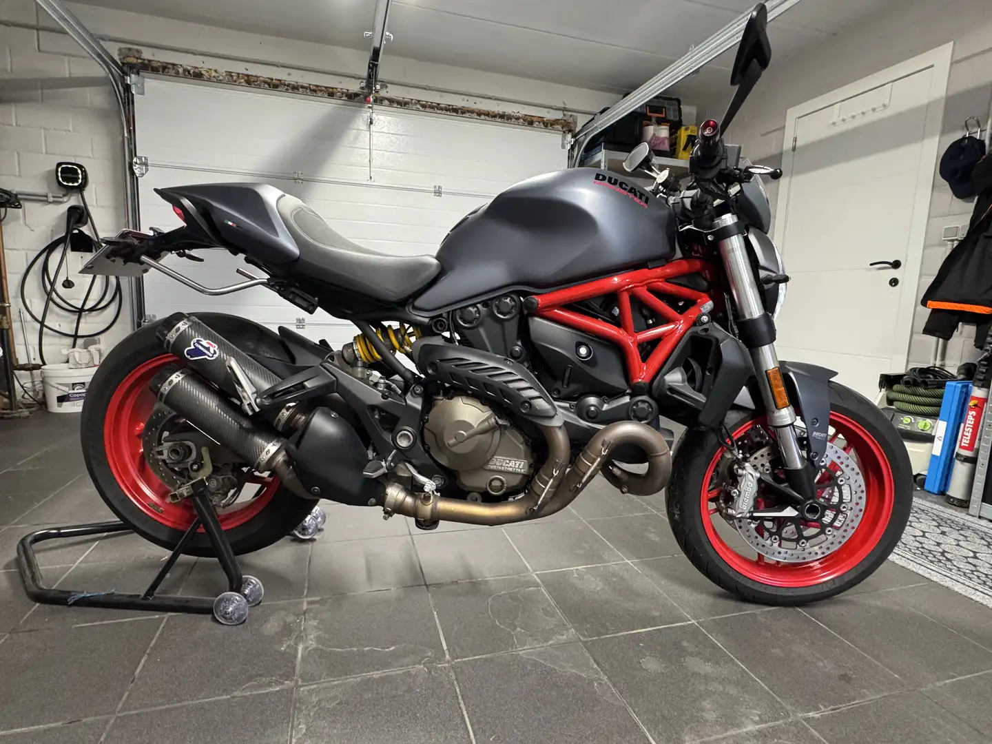 Ducati Monster 821 Monster 821 - 2017 - 18.000km Grigio - 1