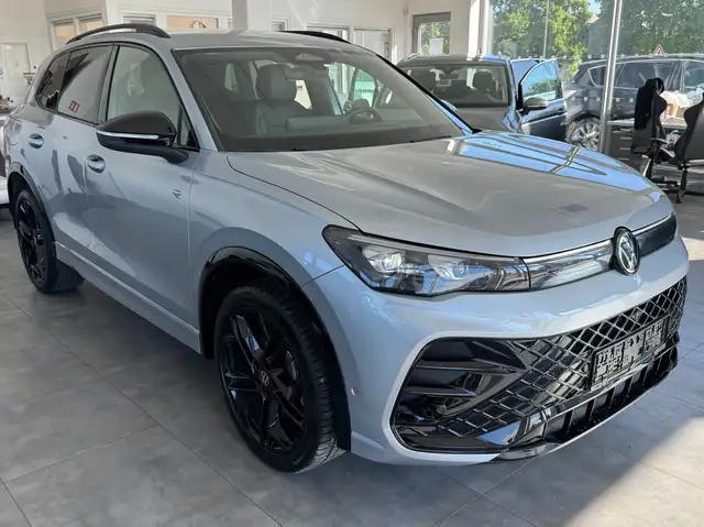 Volkswagen Tiguan 2.0 TSI 4M DSG R Line*360°*AHK*ACC*LANE