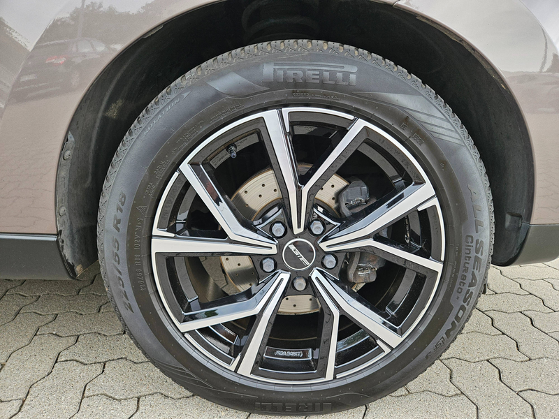 Hyundai iX35 Premium AWD *PANO*NAVI*KAMERA*SHZ*LEDER* — photo 9