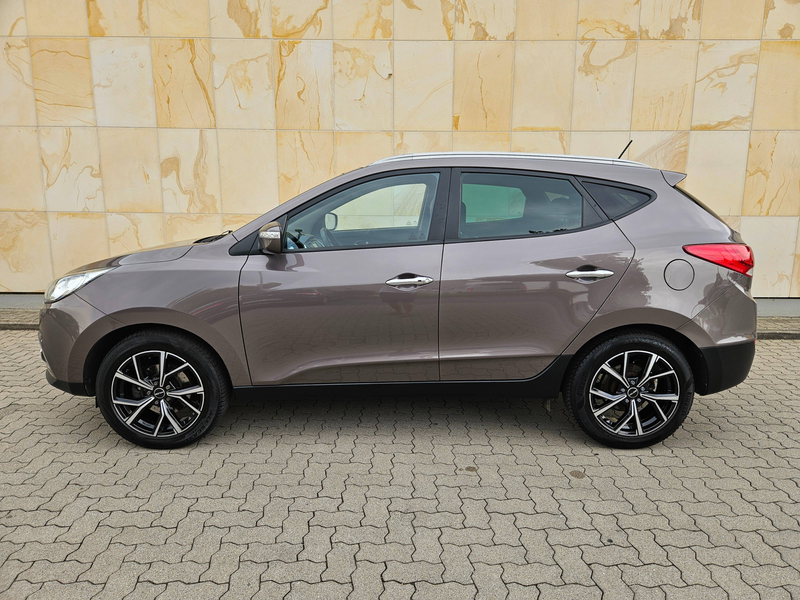 Hyundai iX35 Premium AWD *PANO*NAVI*KAMERA*SHZ*LEDER* — photo 4