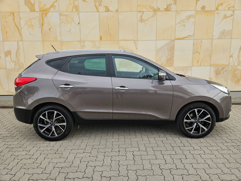 Hyundai iX35 Premium AWD *PANO*NAVI*KAMERA*SHZ*LEDER* — photo 8