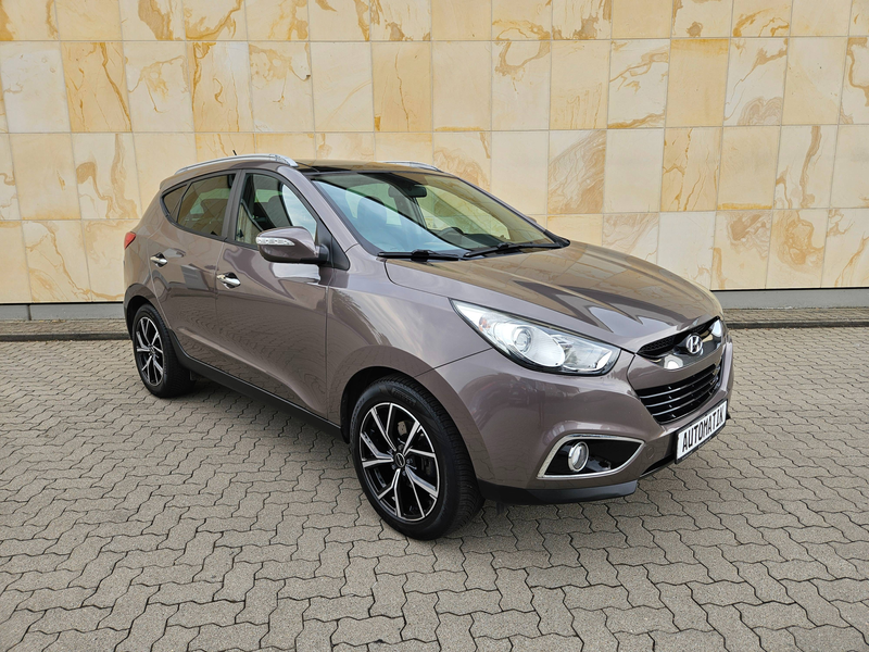 Hyundai iX35 Premium AWD *PANO*NAVI*KAMERA*SHZ*LEDER*