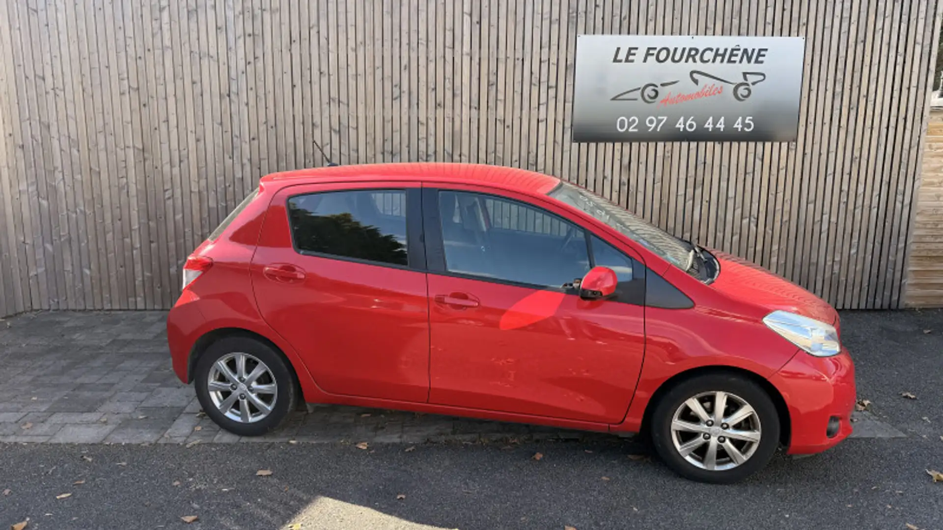 Toyota Yaris 69 VVT-I ACTIVE 5P Rouge - 2