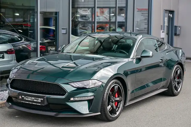 Ford Mustang view 2