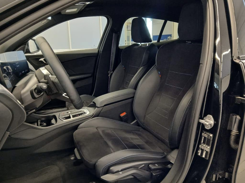 BMW 120 i M Sport PRO MASSAGE/AHK/HEADUP/360°/H&K/ACC — photo 4