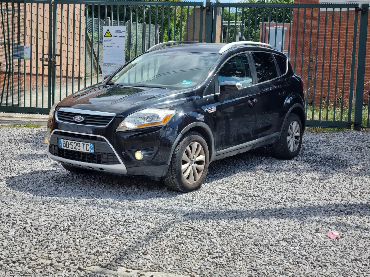 Ford Kuga 2.0 TDCi 2x4 Titanium - 2