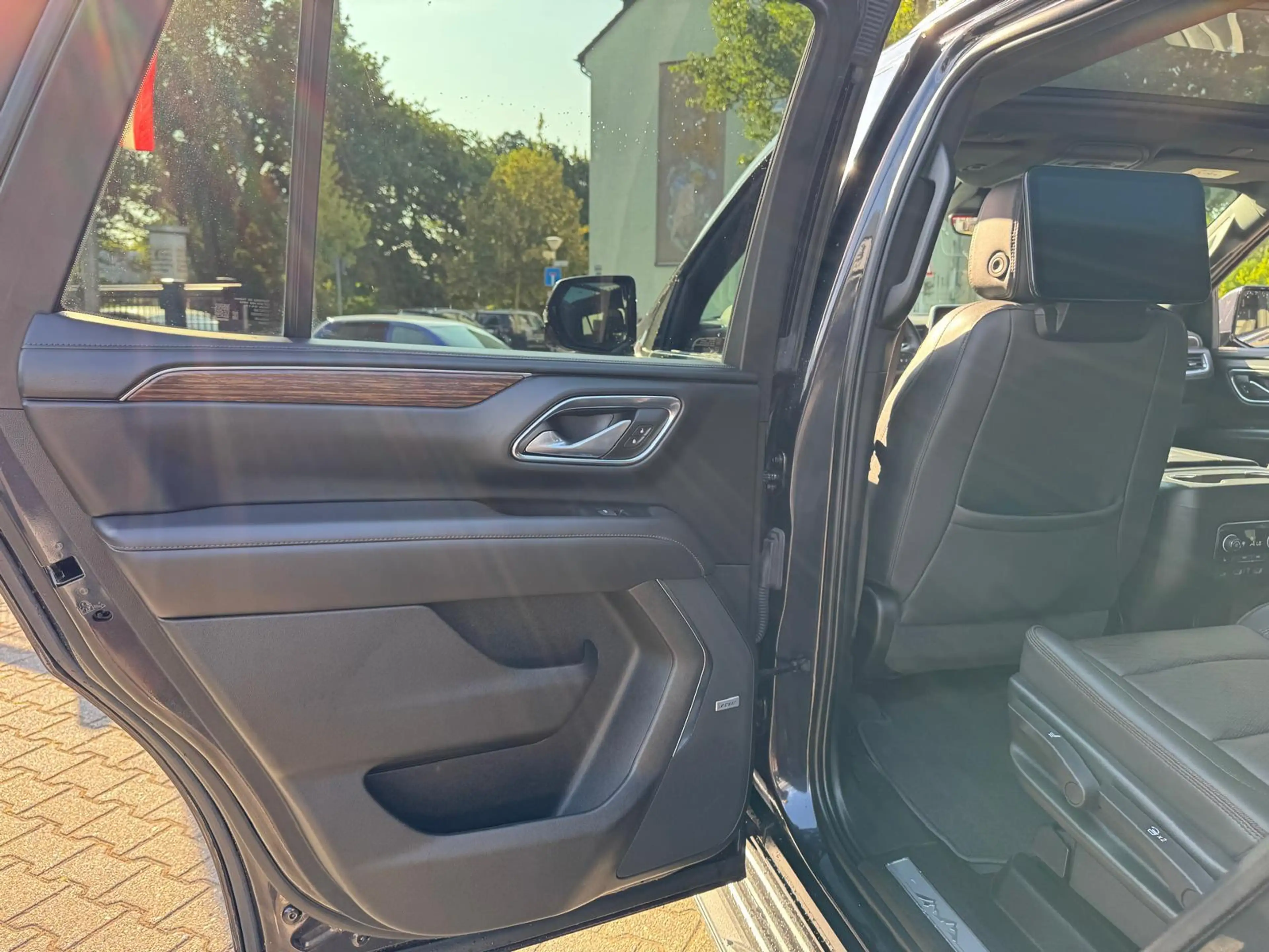 Chevrolet Tahoe 6.2 V8 HIGH COUNTRY Vollausstattung + LPG — photo 14