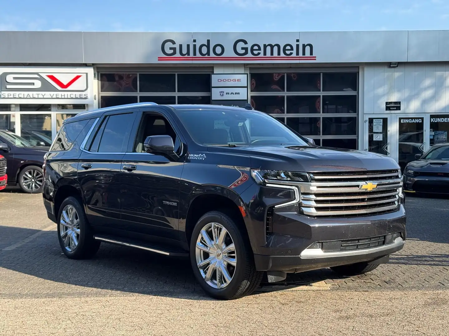 Chevrolet Tahoe 6.2 V8 HIGH COUNTRY Vollausstattung + LPG Grau - 1