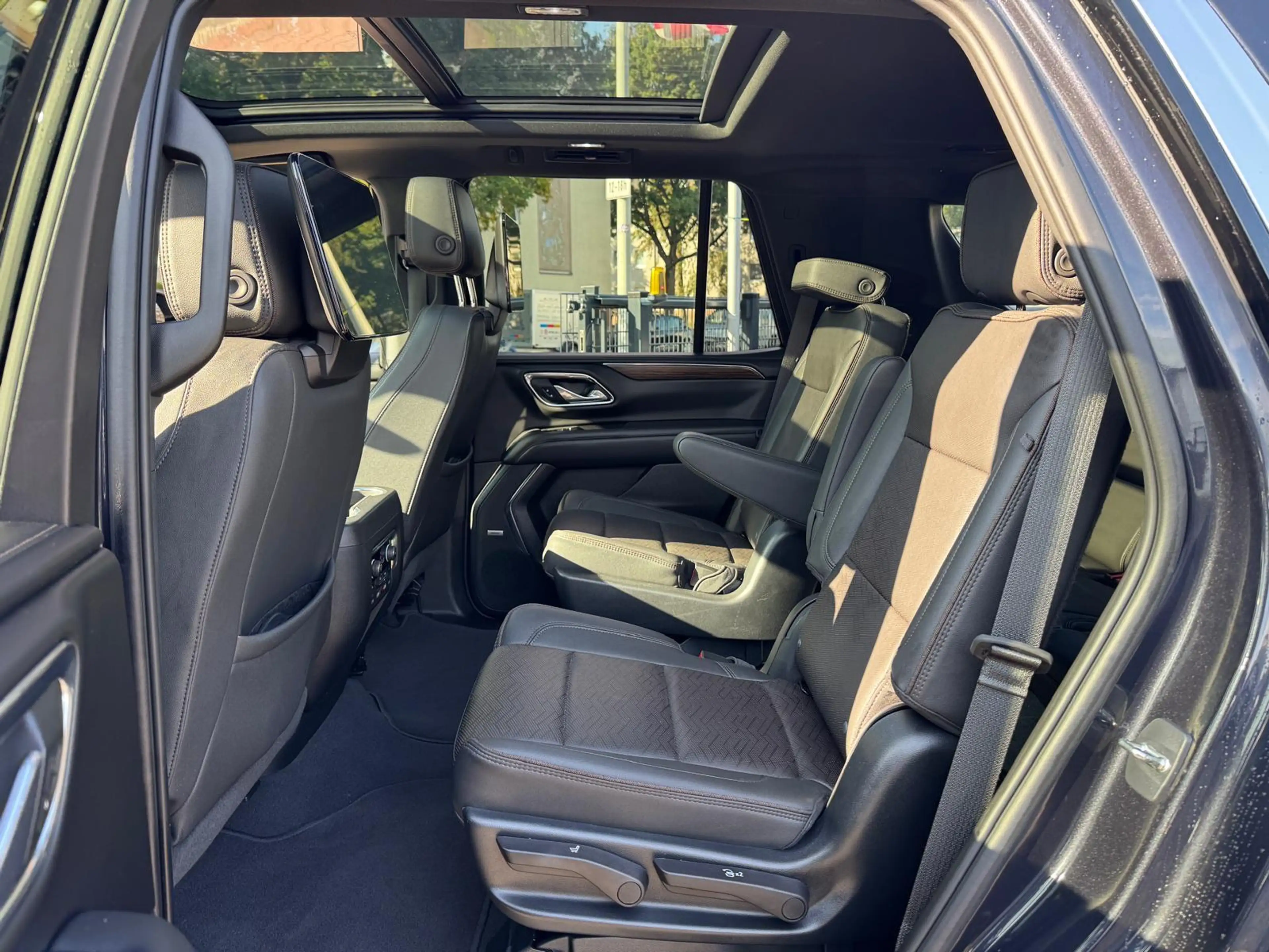 Chevrolet Tahoe 6.2 V8 HIGH COUNTRY Vollausstattung + LPG — photo 15