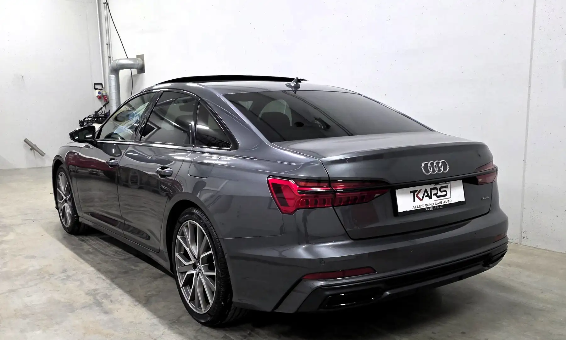Audi A6 55 TFSI e PHEV quattro sport S-LINE PANO HD-Matrix Grau - 2