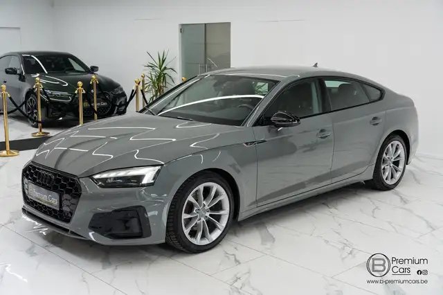 Audi A5 view 3