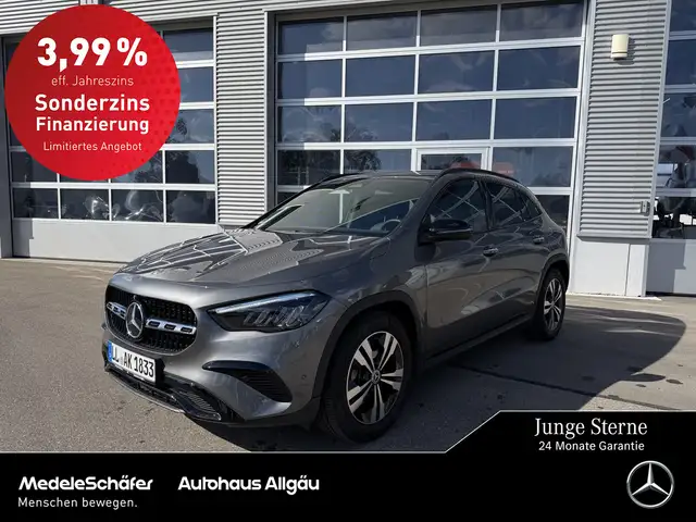 Mercedes-Benz GLA 200 Progressive Night Keyless AHK Led Distro