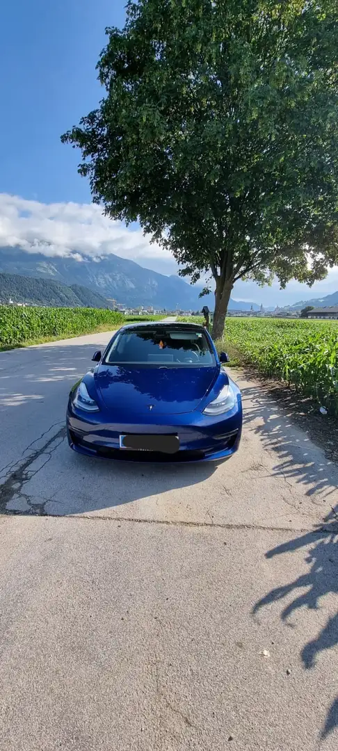 Tesla Model 3 Performance AWD Blau - 1