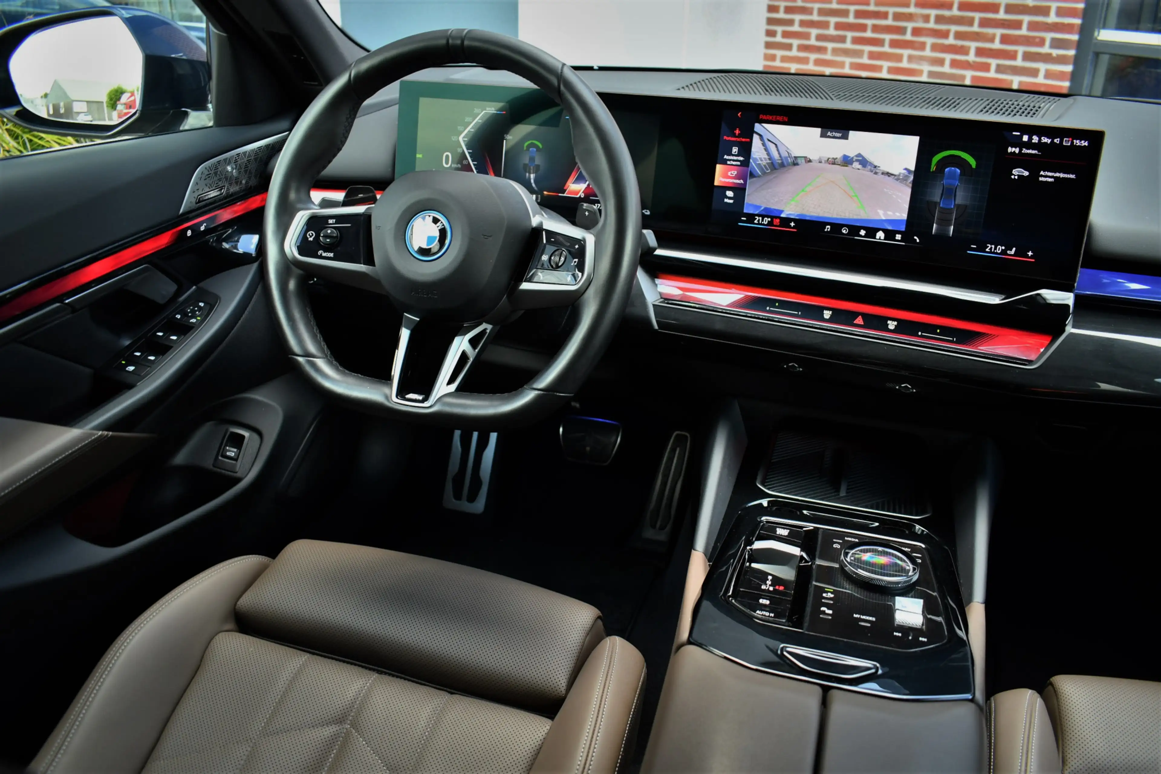 BMW 550 5-serie 550e xDrive M-Sport Pro B&W Trekh Prof-ond — photo 3