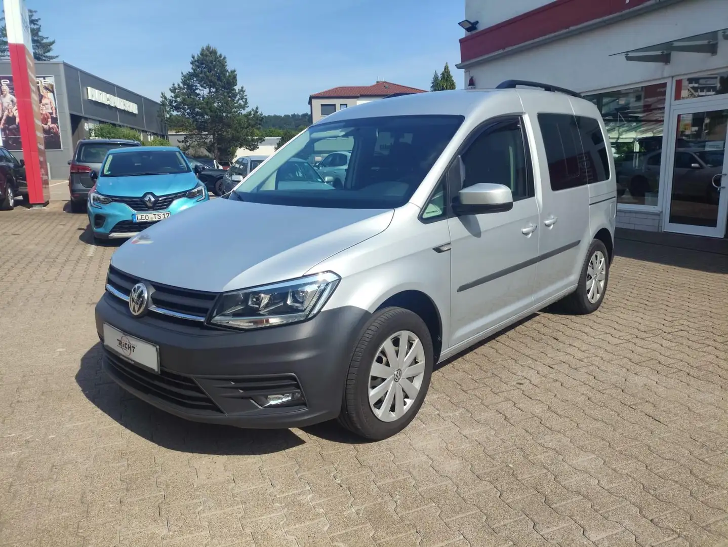 Volkswagen Caddy 1.4TSI DSG AHK STHZ Navi PDC Silber - 2