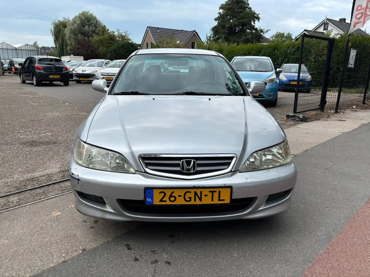 Honda Accord 1.8i LS, foto 2