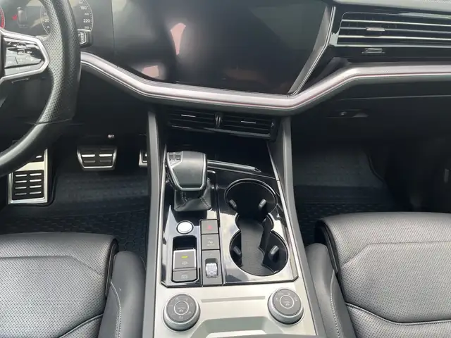 Volkswagen Touareg 3.0 V6 TDI R-Line 4Motion Ansicht 9