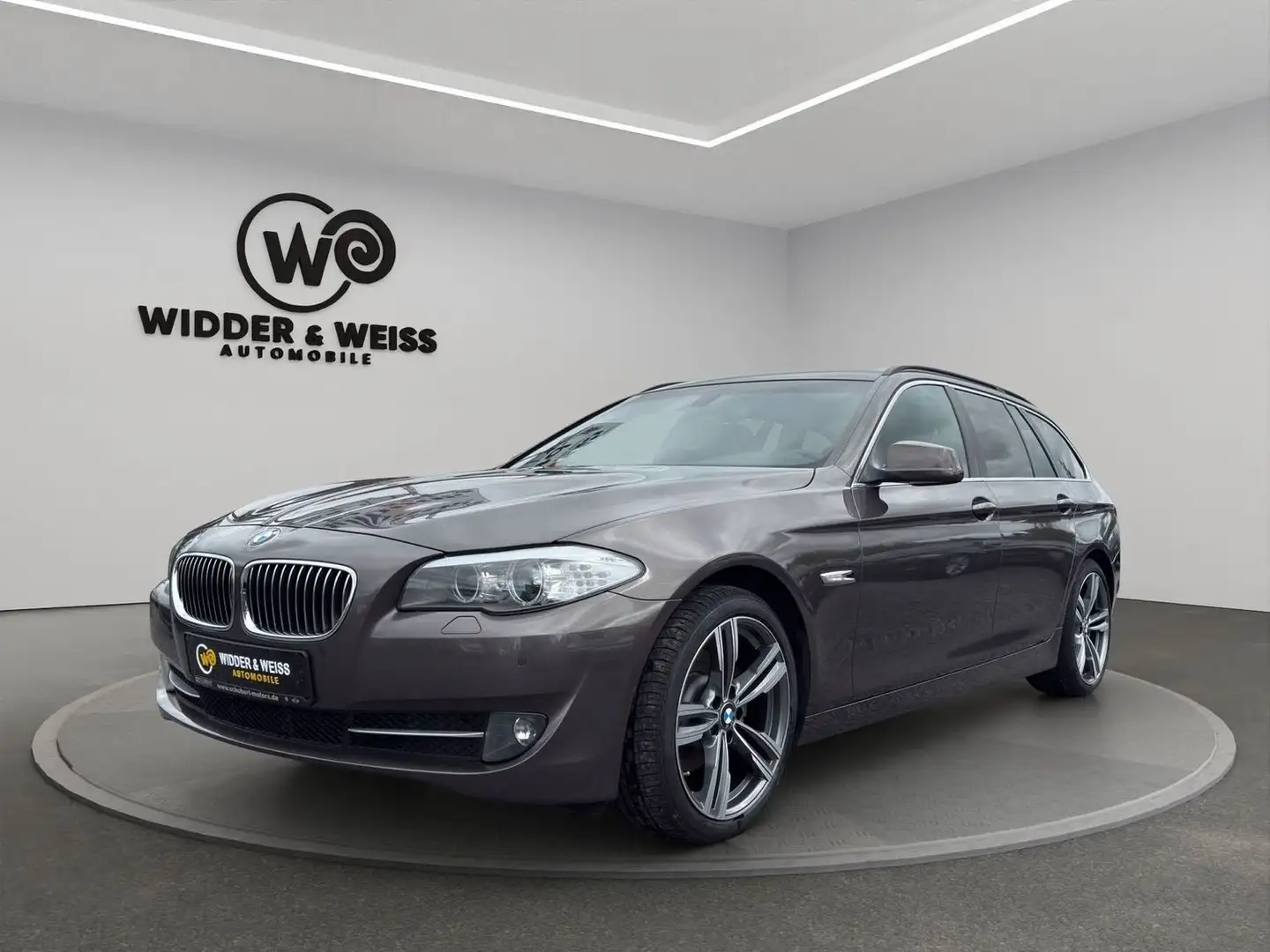 BMW 520 D AUTOMATIK/PANO/LEDER/XENON/NAV-PROF/S-HEFT Gri - 1